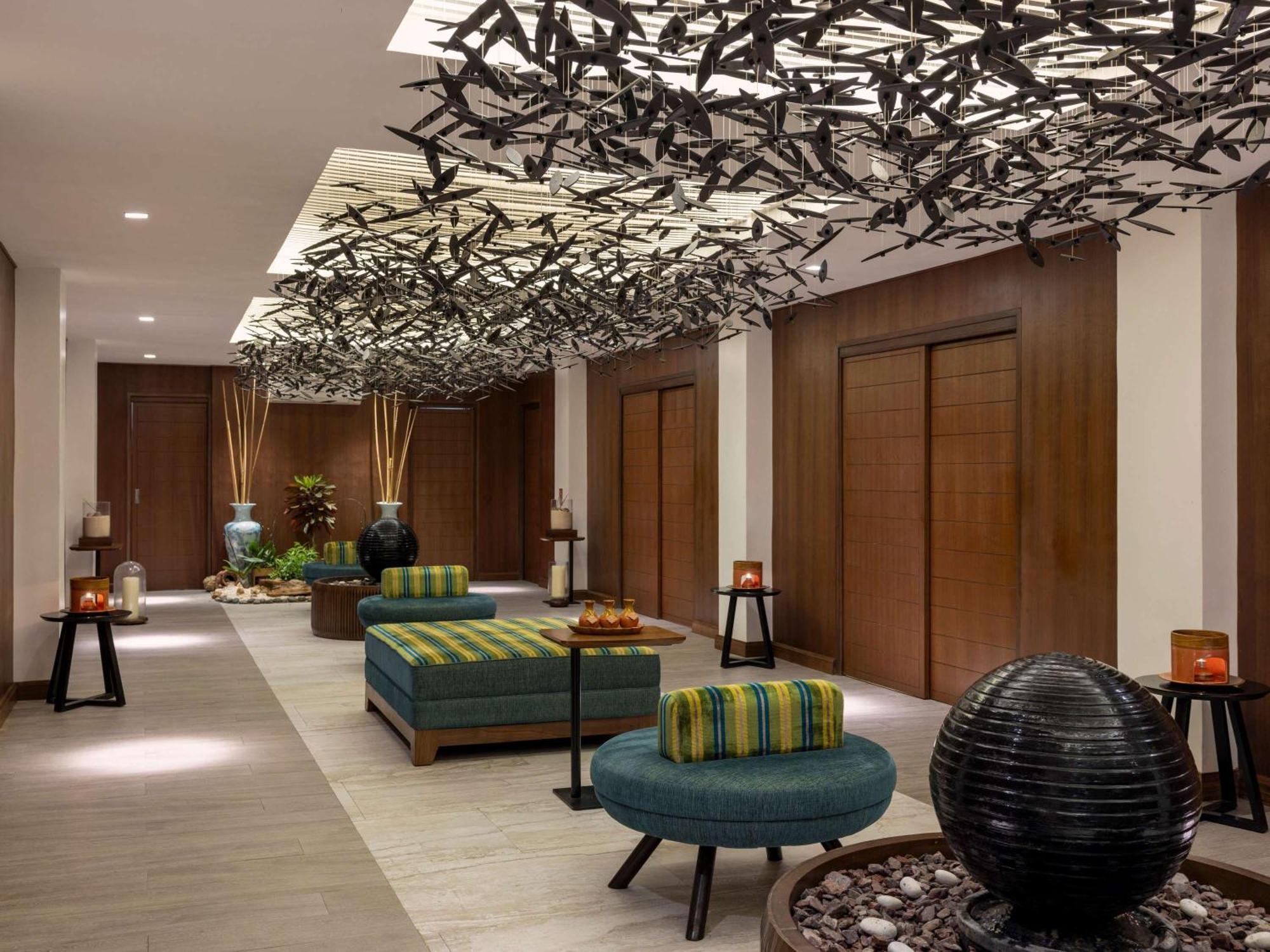 Movenpick Resort & Spa Boracay Yapak Ngoại thất bức ảnh The lobby of the hotel