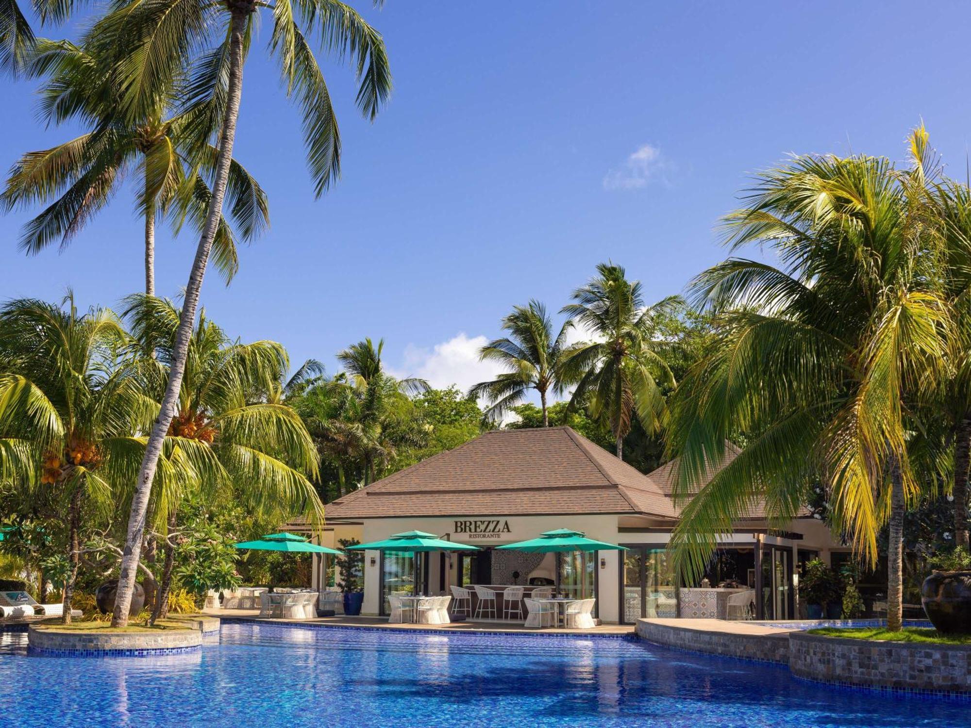 Movenpick Resort & Spa Boracay Yapak Ngoại thất bức ảnh The swimming pool at the resort