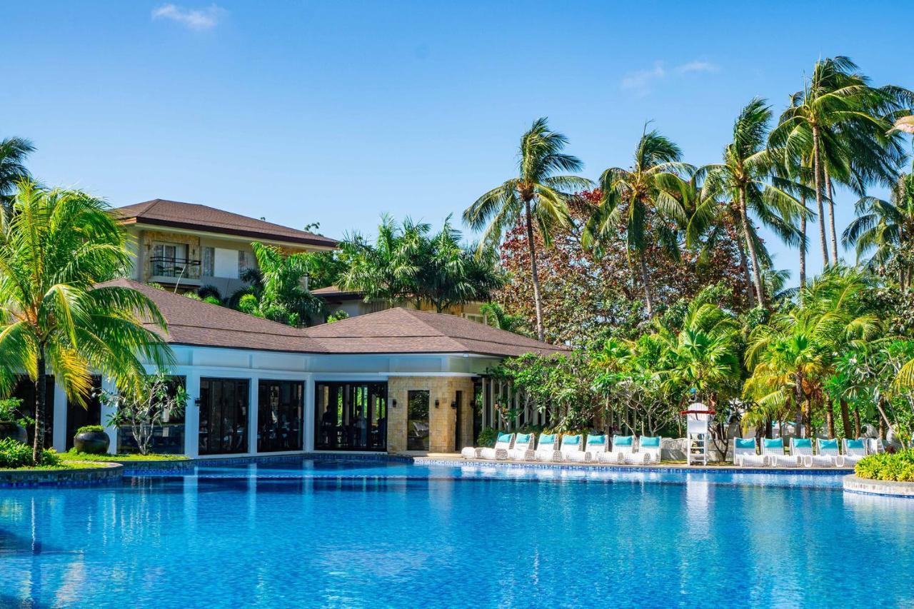 Movenpick Resort & Spa Boracay Yapak Ngoại thất bức ảnh The swimming pool at the resort
